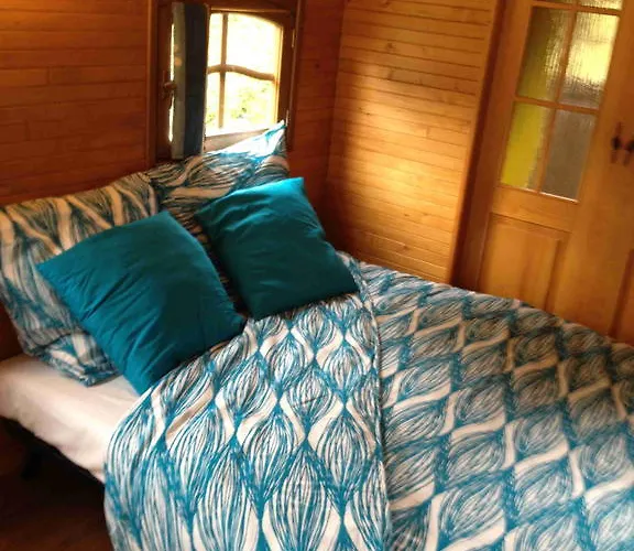 Holiday home Roulotte Du Petit Bois Theillement