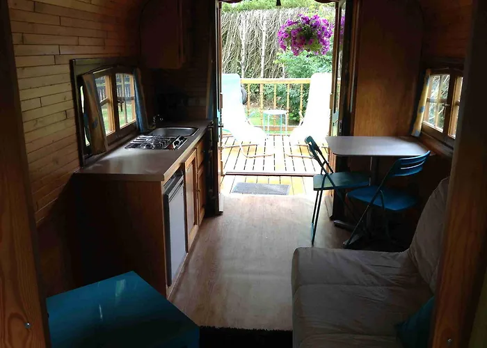 Holiday home Roulotte Du Petit Bois *