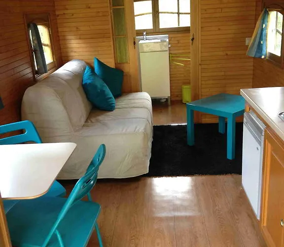 Holiday home Roulotte Du Petit Bois