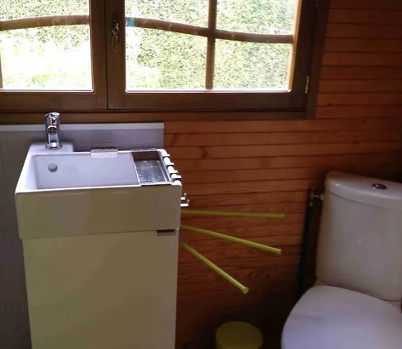 Holiday home Roulotte Du Petit Bois *